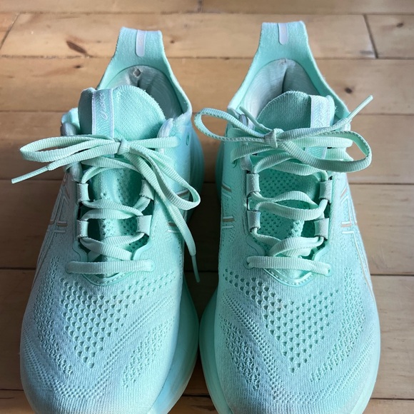 GEL-NIMBUS 26 Mint Medium Running Shoes - Picture 10 of 12